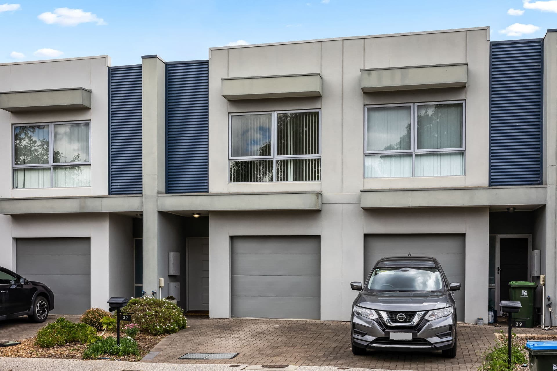 37 Kuranye Circuit, Largs North - Image 1