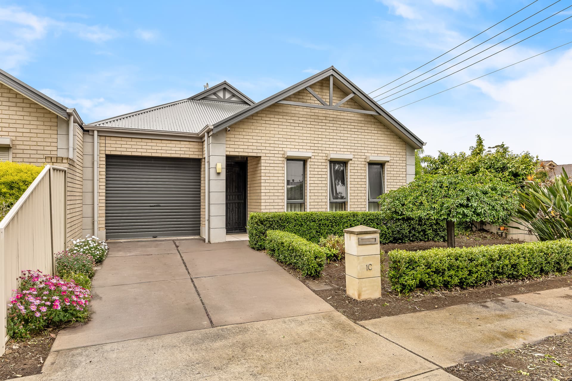 1C Thorne Crescent, Mitchell Park - Thumbnail 2