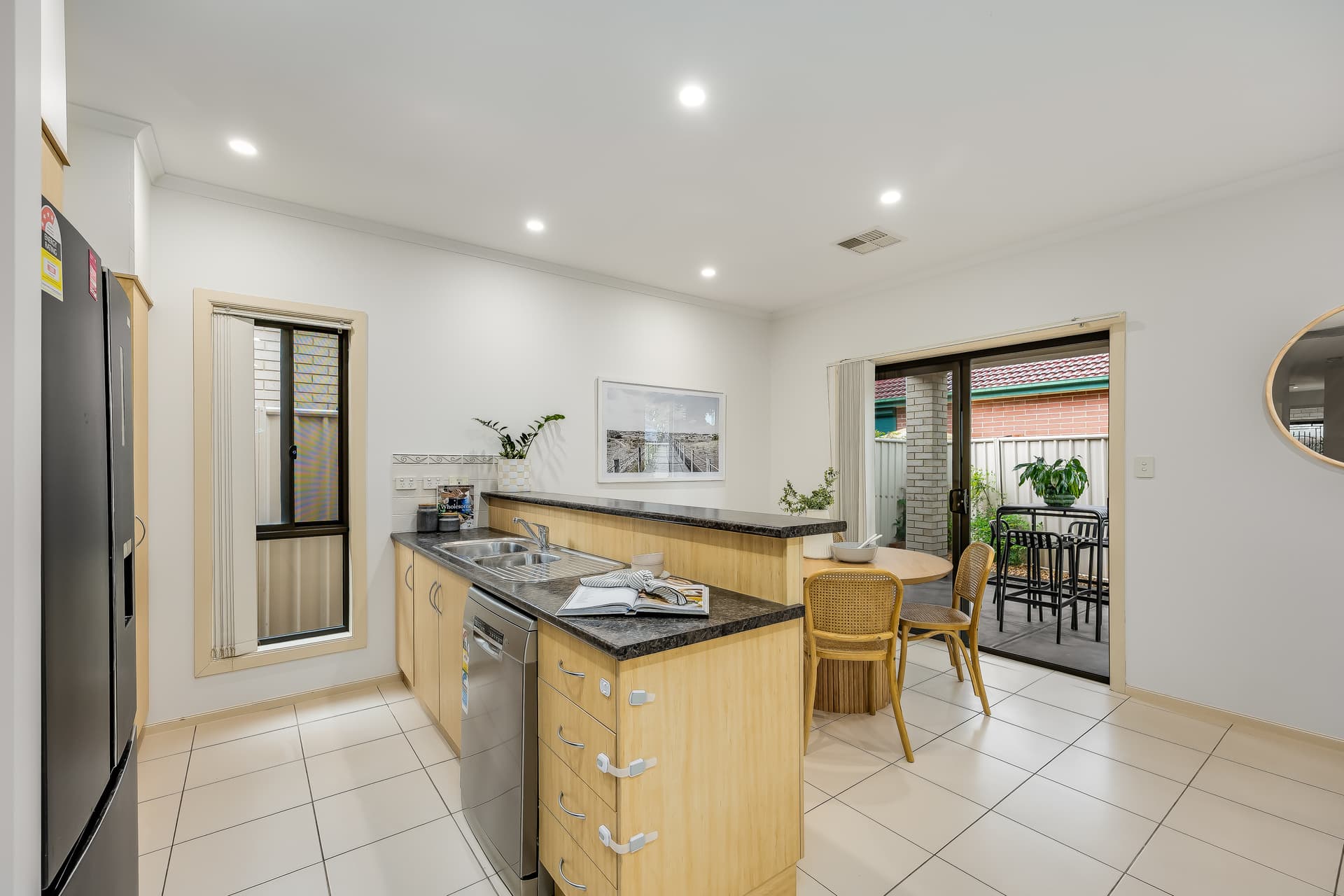 1C Thorne Crescent, Mitchell Park - Thumbnail 8