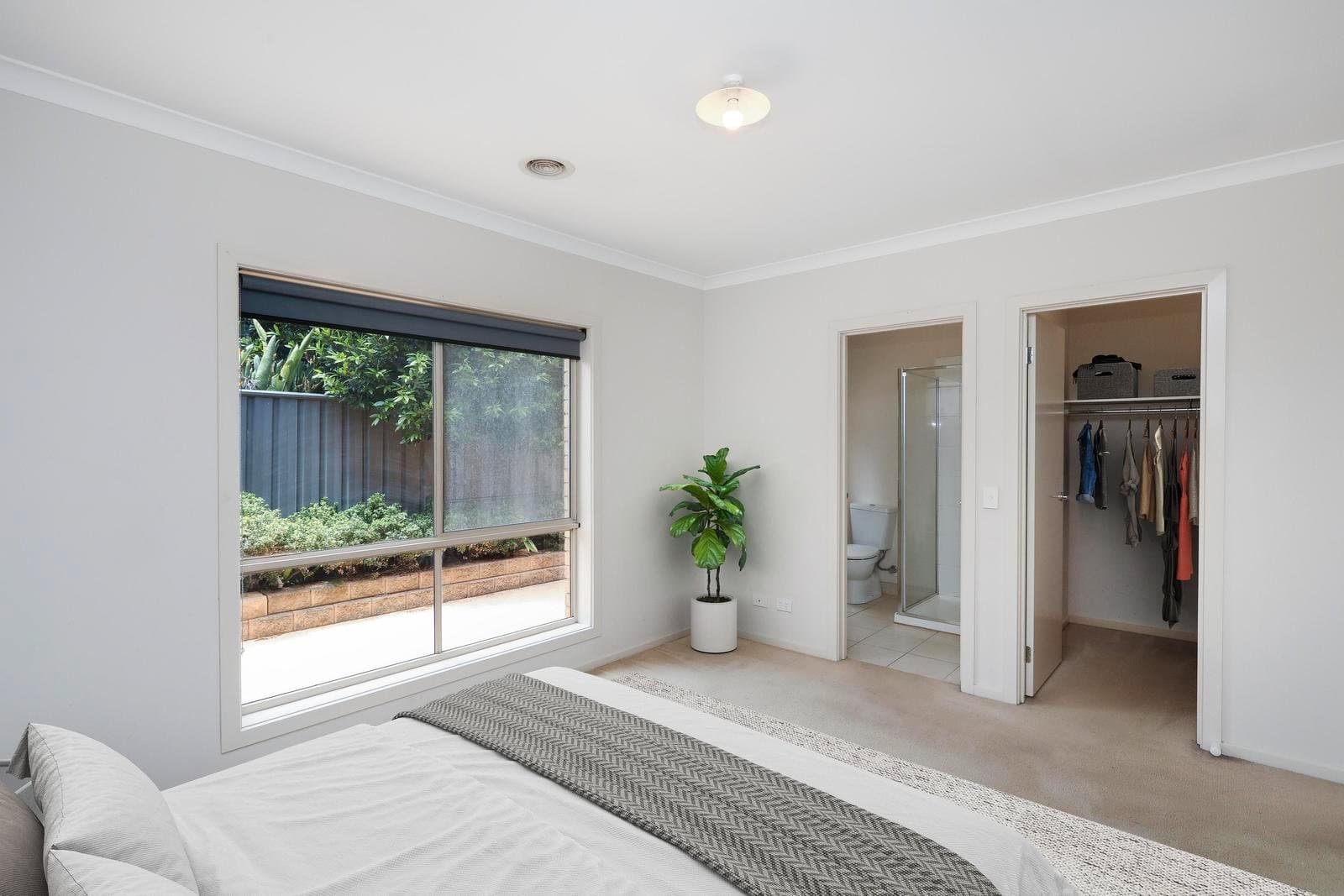 23 Dobell Crescent, Caroline Springs VIC 3023, Caroline Springs - Thumbnail 7