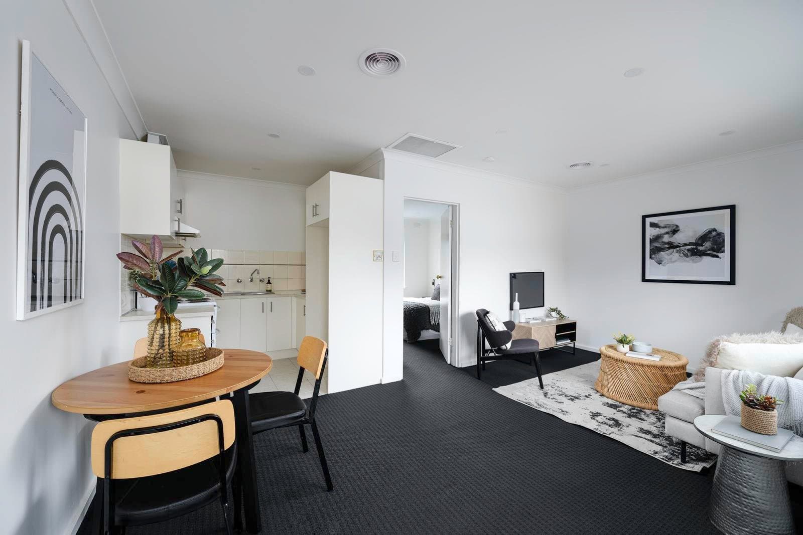 2/66 Bruce Street, Preston VIC 3072, Preston - Thumbnail 2