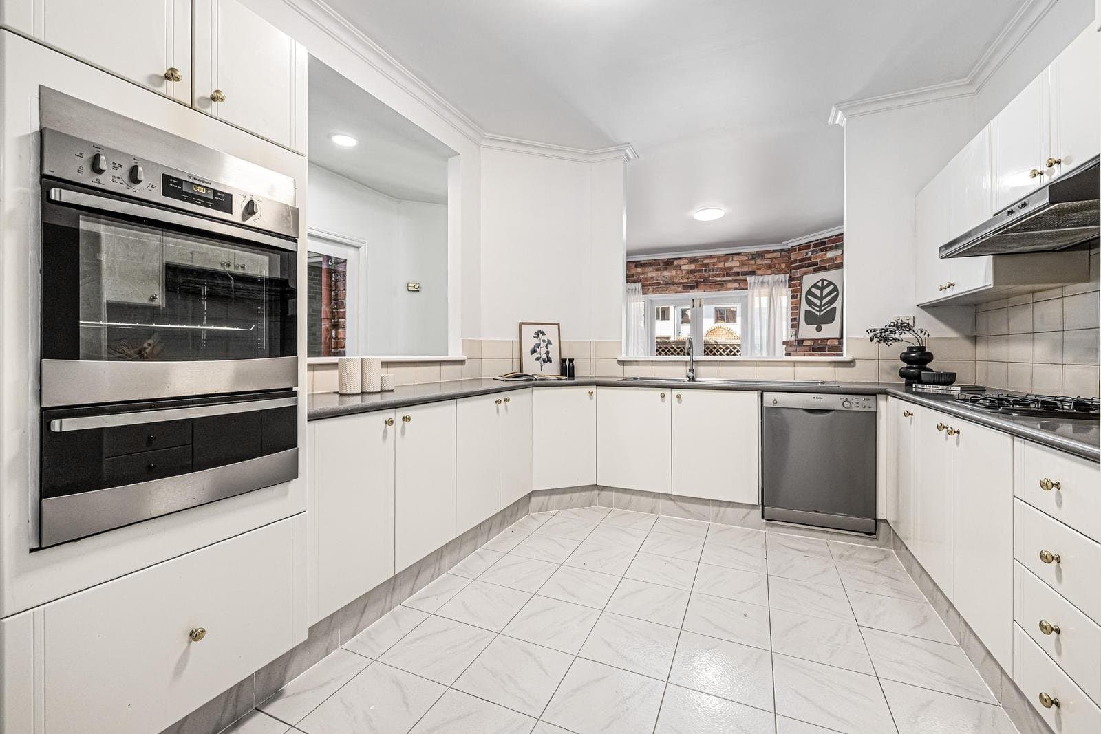 15 Bendall Street, Kensington VIC 3031, Kensington - Thumbnail 3
