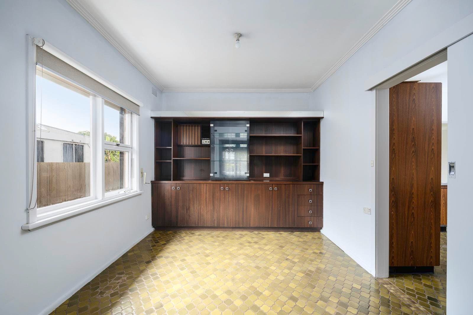 22 Liston Avenue, Reservoir VIC 3073, Reservoir - Thumbnail 4