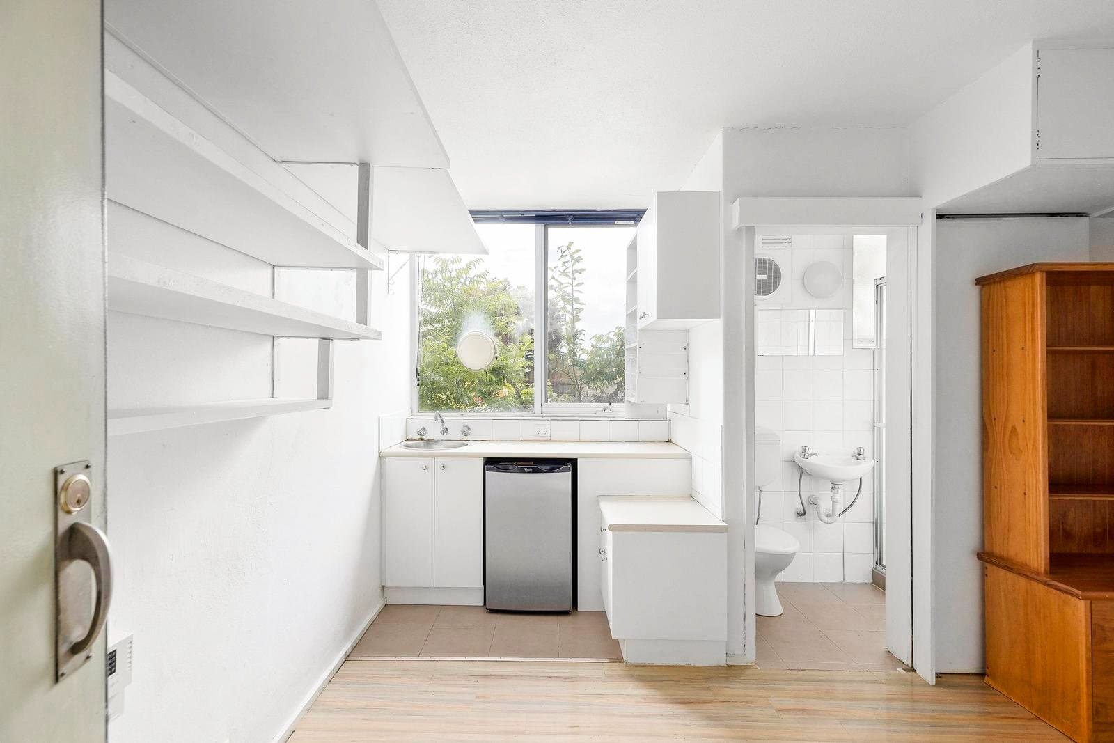 4/831 Park Street, Brunswick VIC 3056, Brunswick - Thumbnail 2