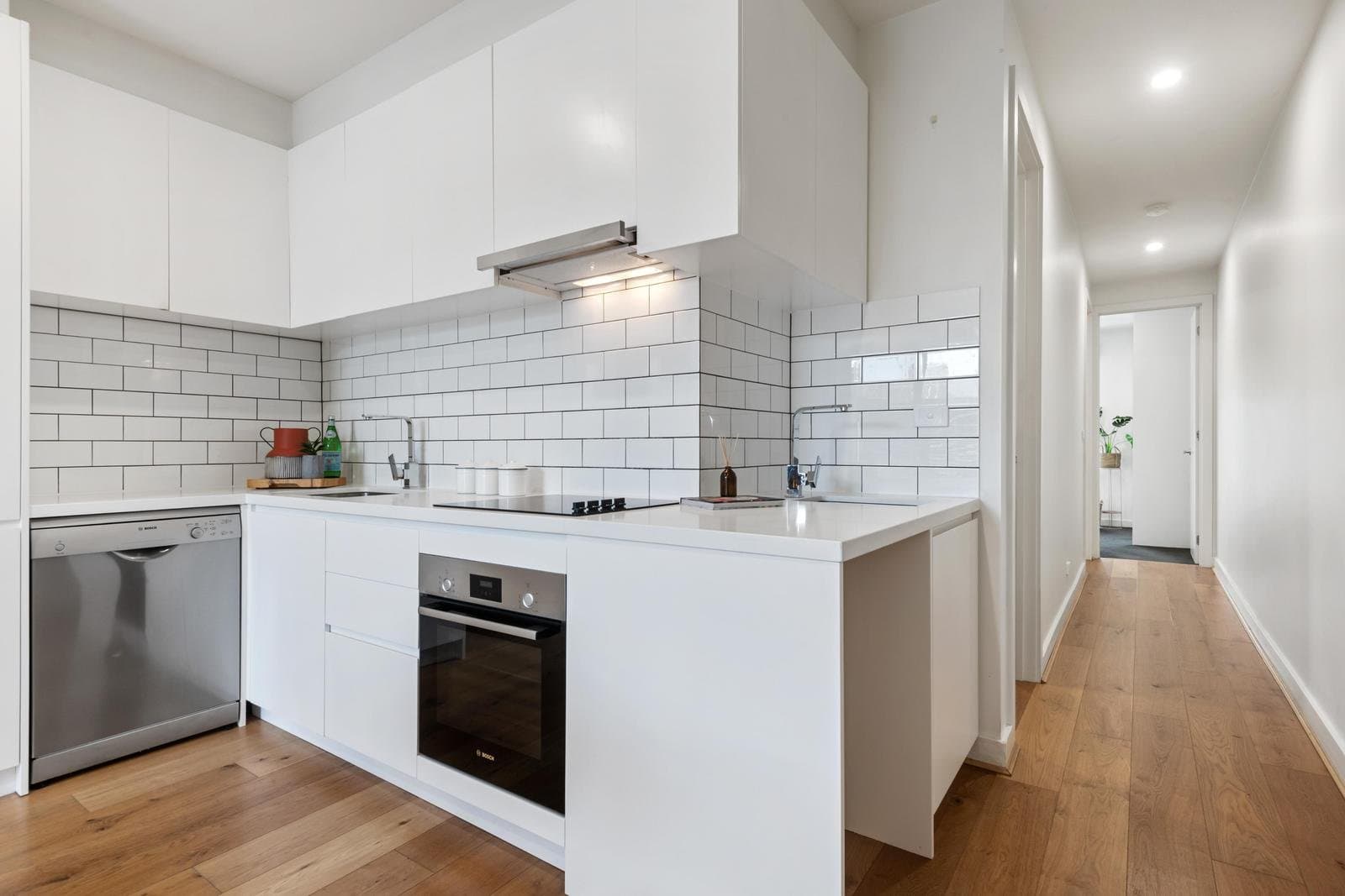 5/16A Leonard Crescent, Ascot Vale VIC 3032, Ascot Vale - Thumbnail 2