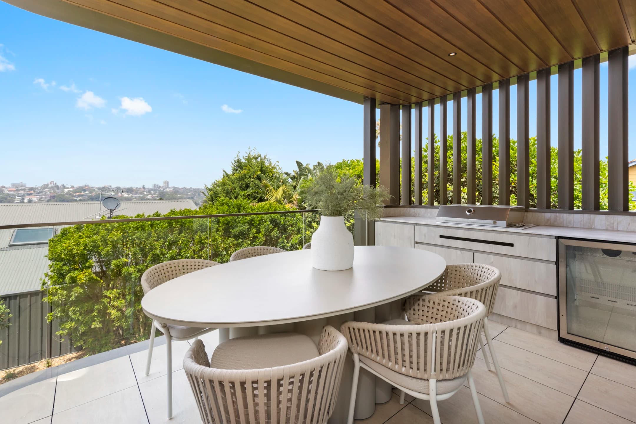 2 / 90 Queenscliff Road, Queenscliff NSW 2096, Queenscliff - Thumbnail 2