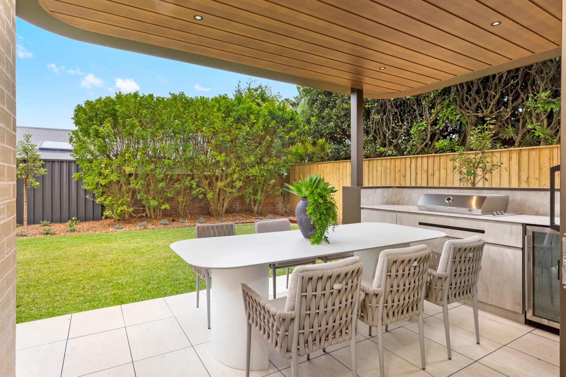 1 / 90 Queenscliff Road, Queenscliff NSW 2096, Queenscliff - Thumbnail 2