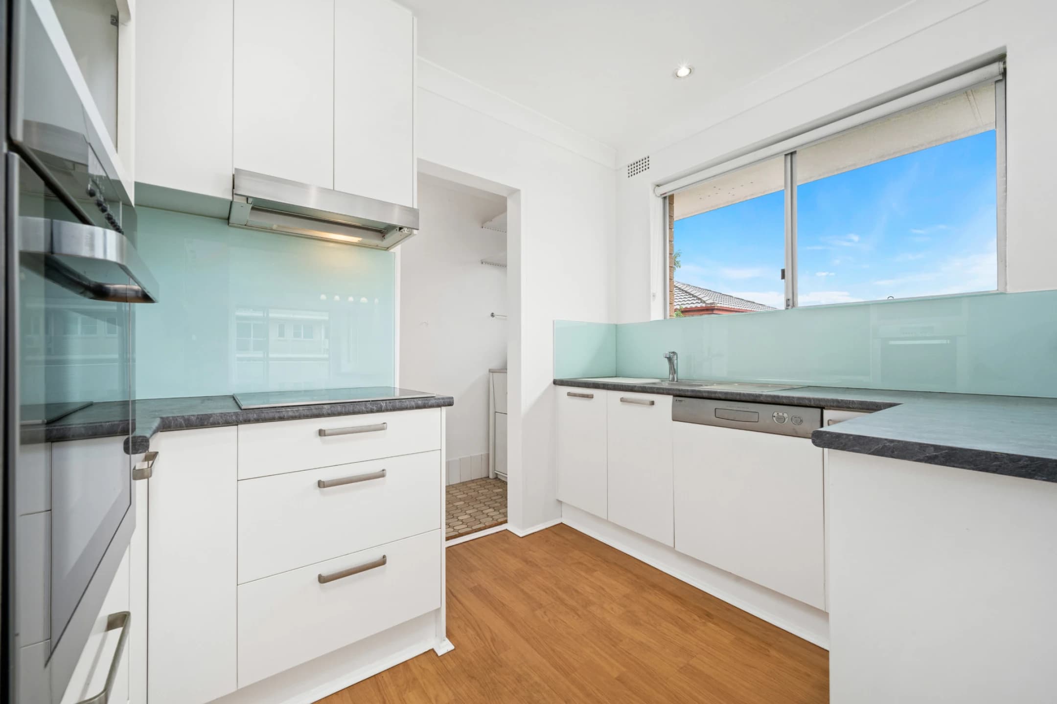 17 / 64 Pacific Parade, Dee Why NSW 2099, Dee Why - Thumbnail 6