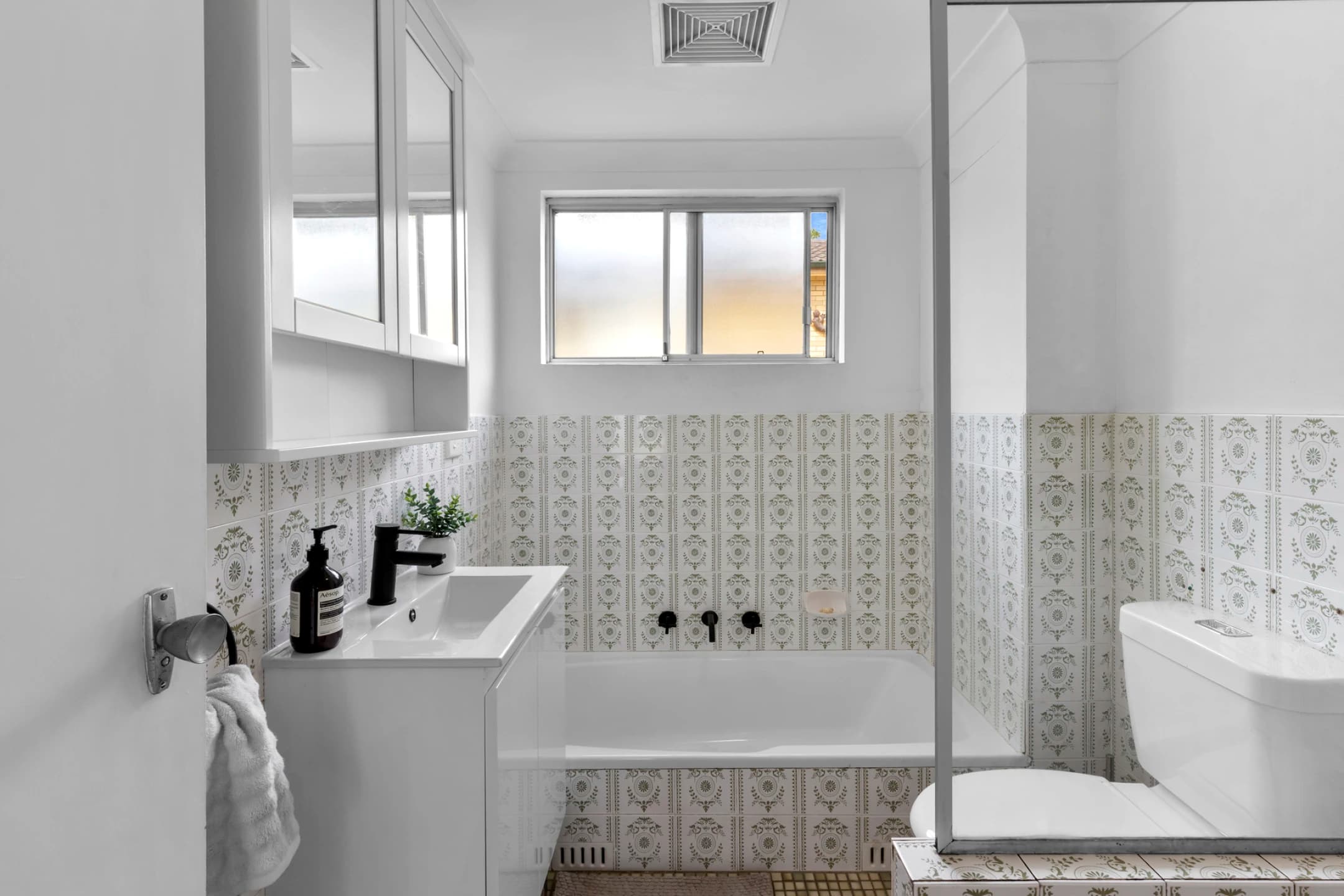 2 / 100 Oaks Avenue, Dee Why NSW 2099, Dee Why - Thumbnail 8