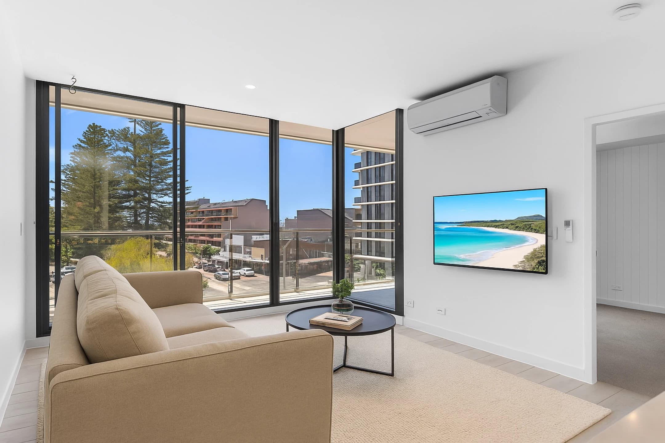 302 / 697-701 Pittwater Road, Dee Why NSW 2099, Dee Why - Thumbnail 2