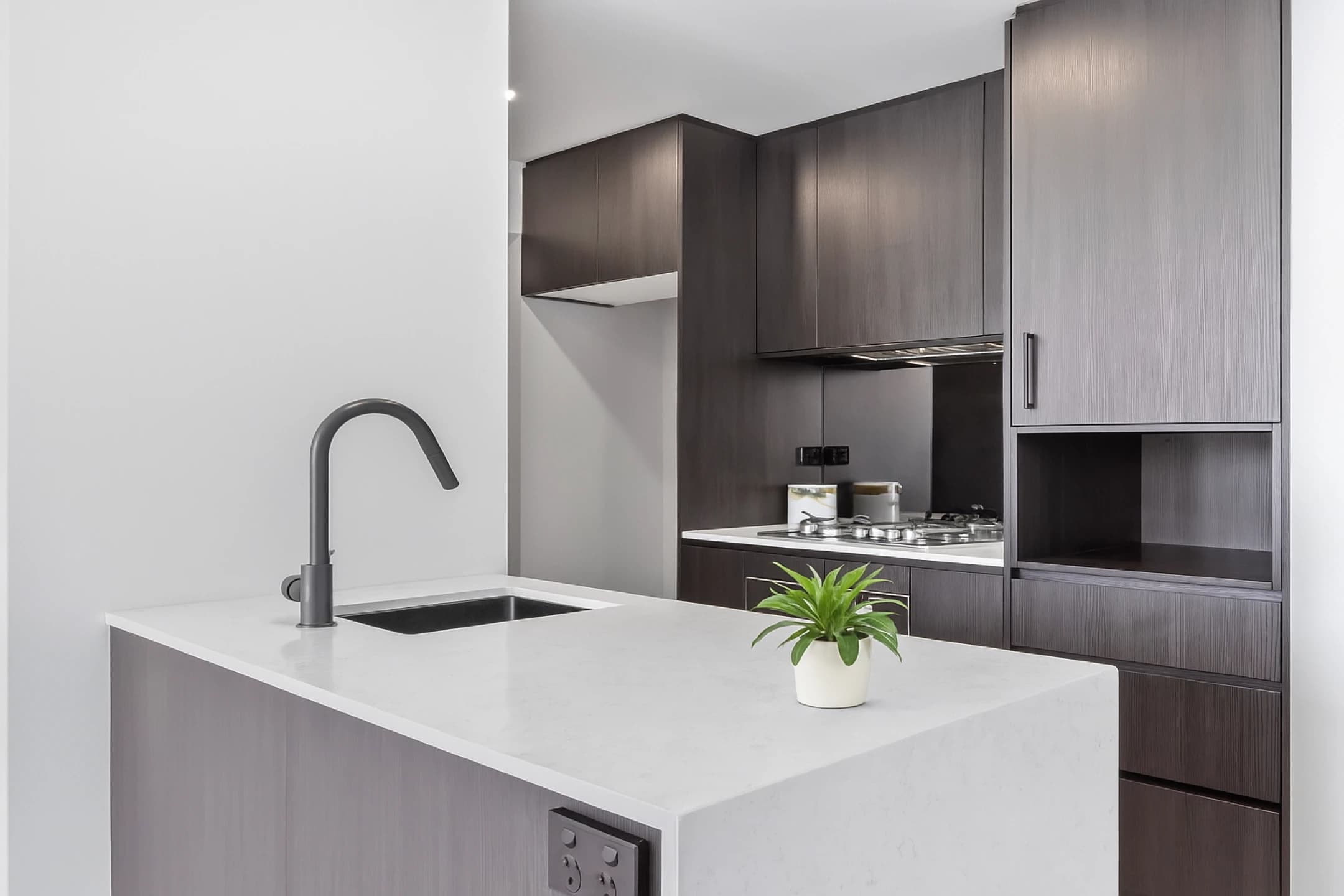 302 / 697-701 Pittwater Road, Dee Why NSW 2099, Dee Why - Thumbnail 6