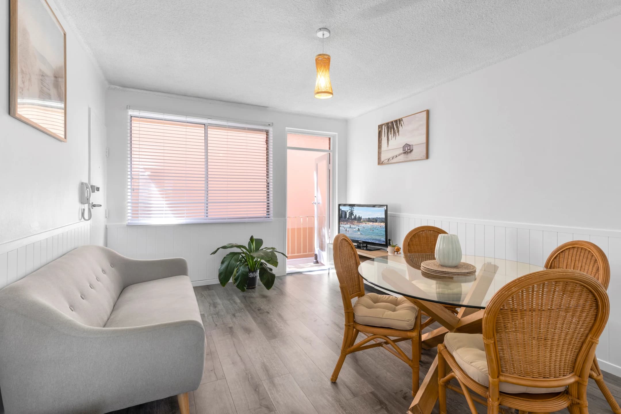 1 / 11 Francis Street, Dee Why NSW 2099, Dee Why - Thumbnail 2