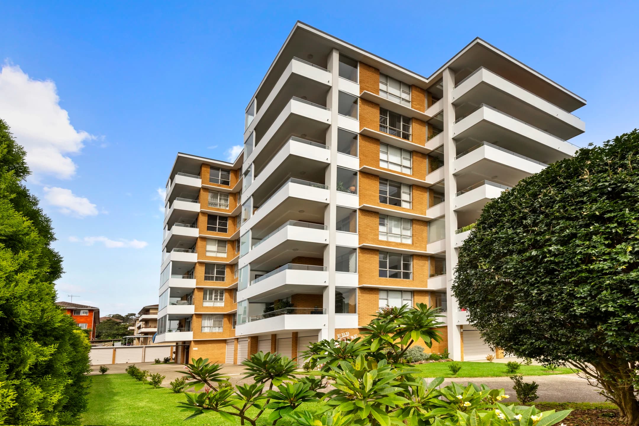 9 / 89 Oaks Avenue, Dee Why NSW 2099, Dee Why - Thumbnail 2