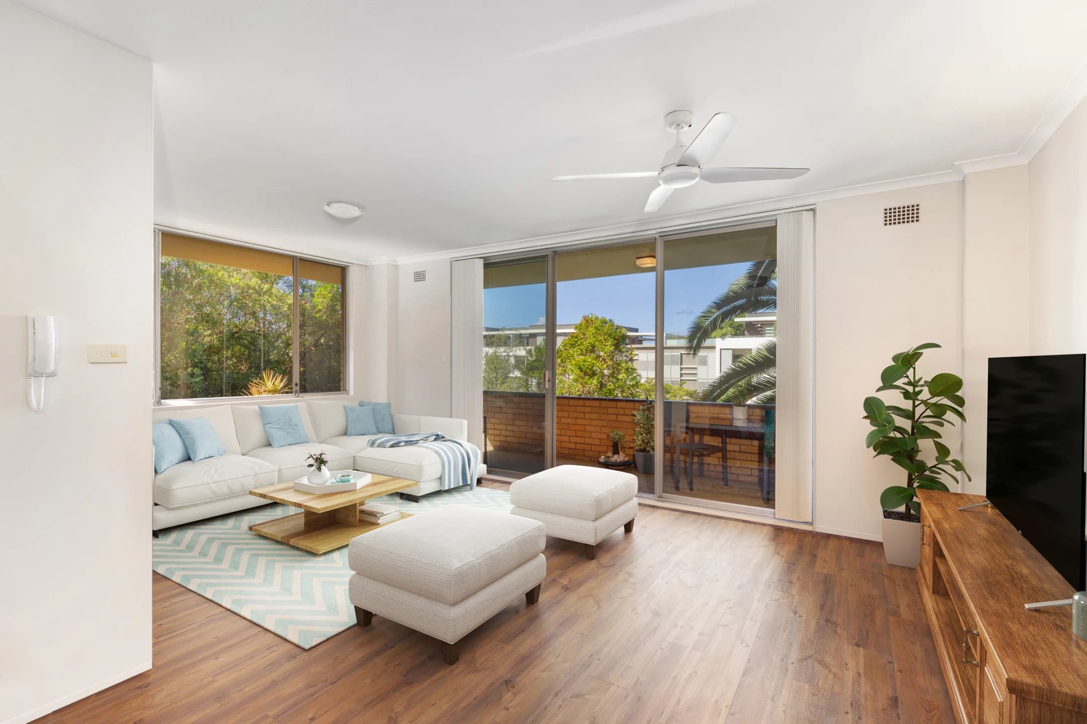 3 / 5 Kingsway, Dee Why NSW 2099, Dee Why - Thumbnail 2
