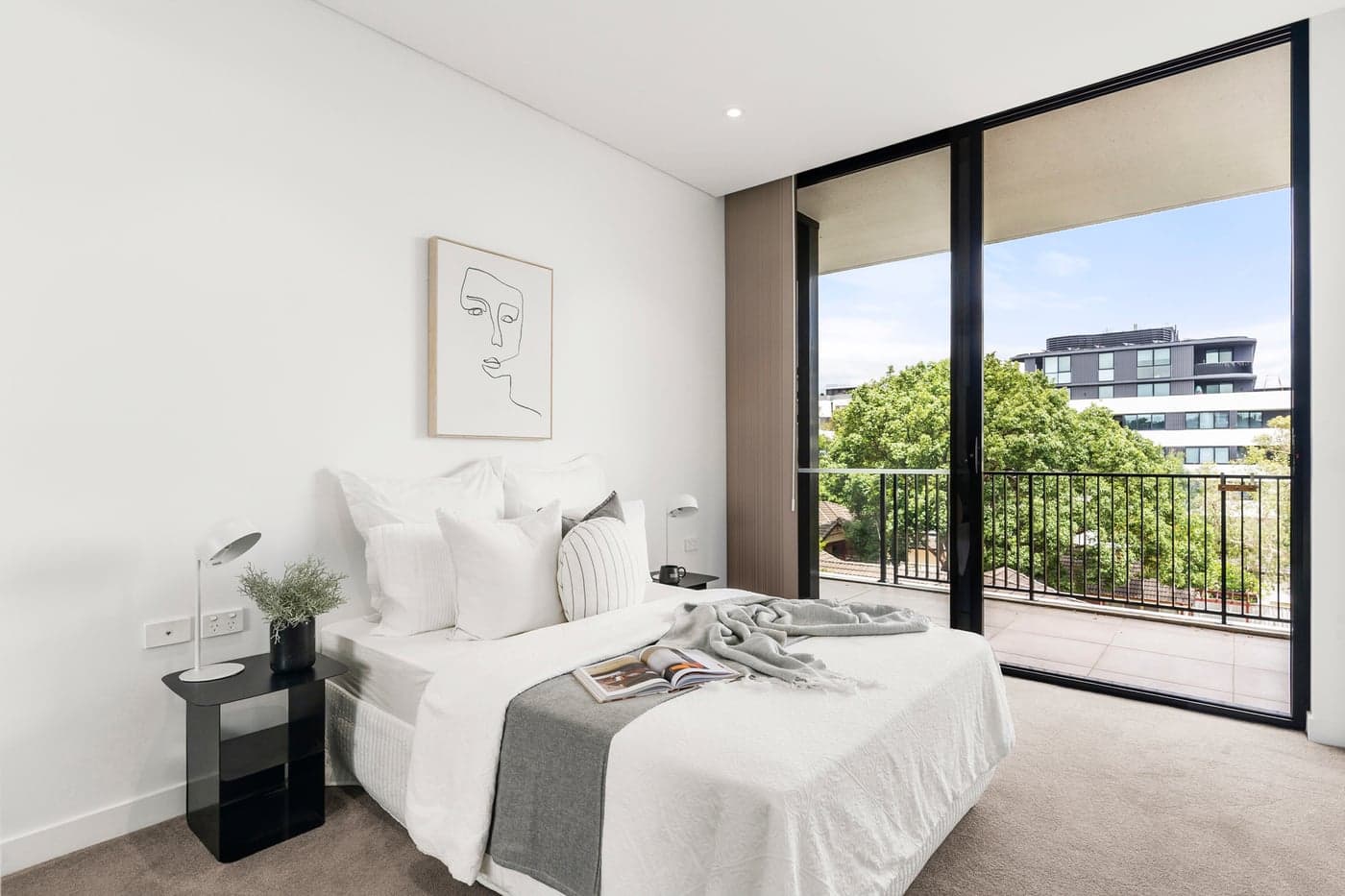 408/1 University Road, Miranda - Thumbnail 5