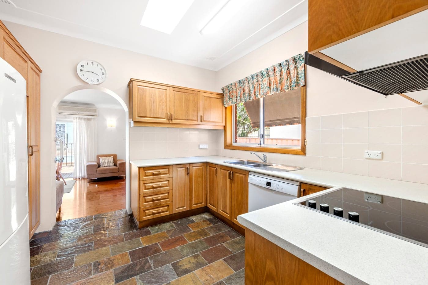 16 Pacific Street, Caringbah South - Thumbnail 7