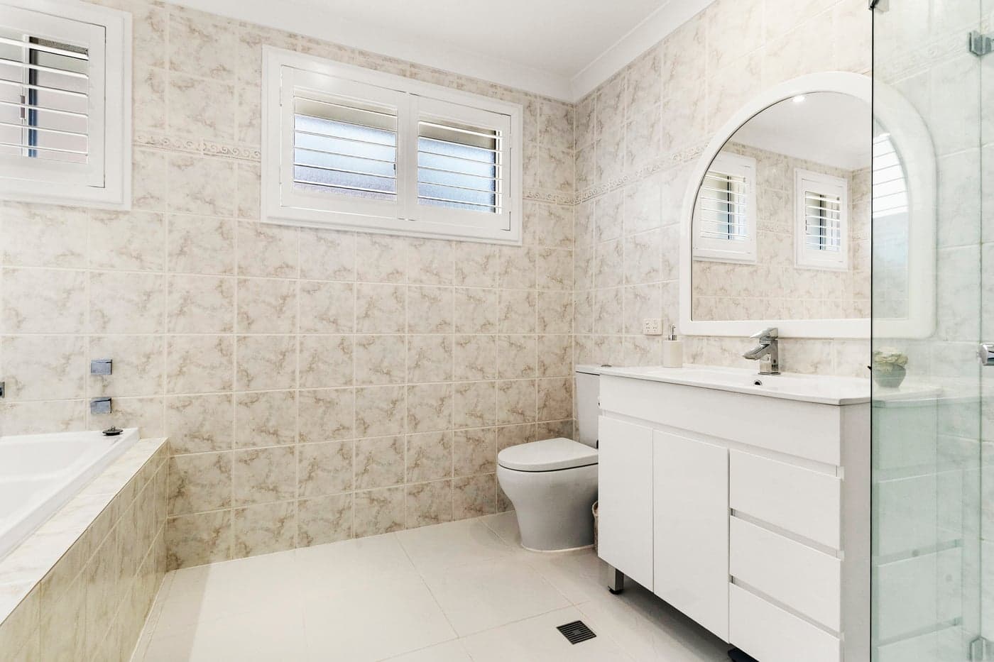 23 Wayne Avenue, Lugarno - Thumbnail 4