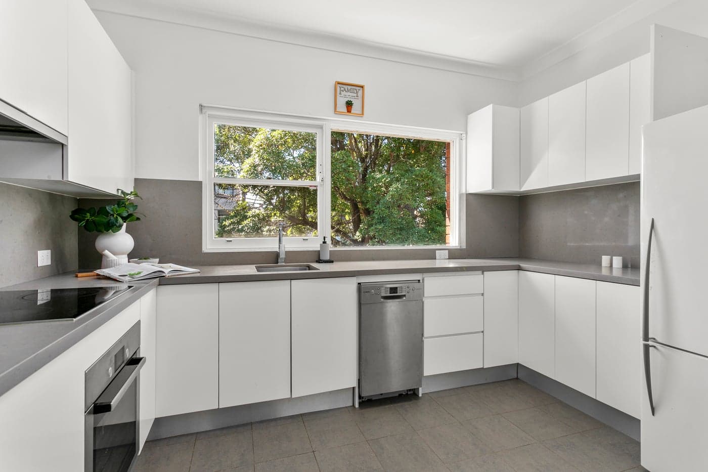 4/34 Albyn Street, Bexley - Thumbnail 2