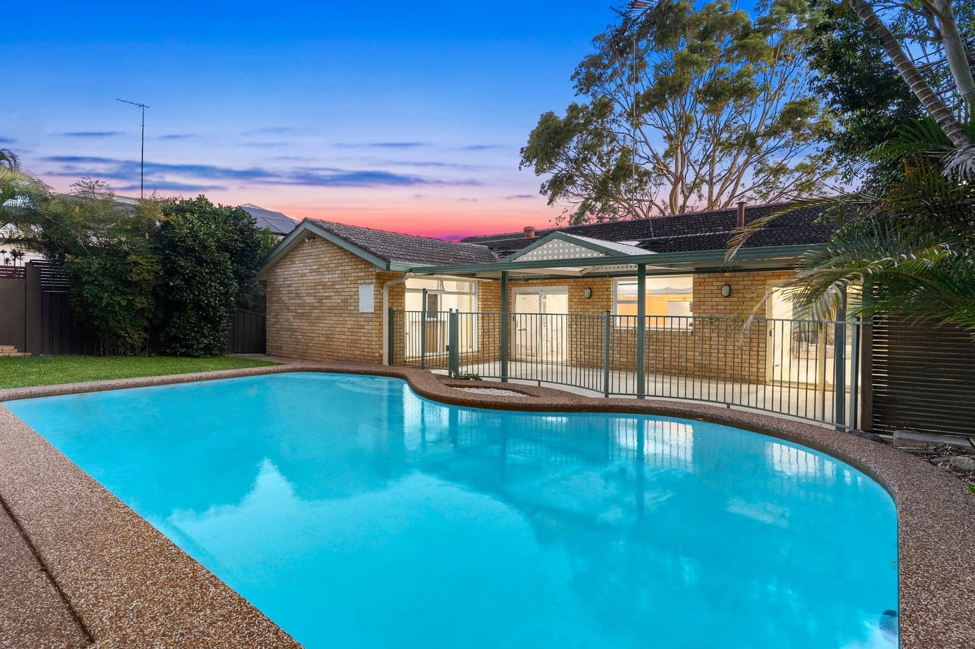 5 Amitaf Avenue, Caringbah South - Thumbnail 3