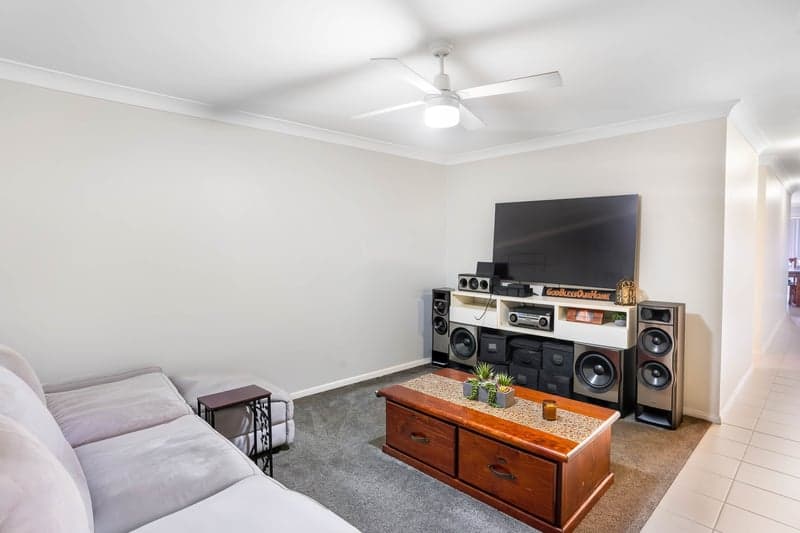 2/31 Schanck Drive, Metford - Thumbnail 2