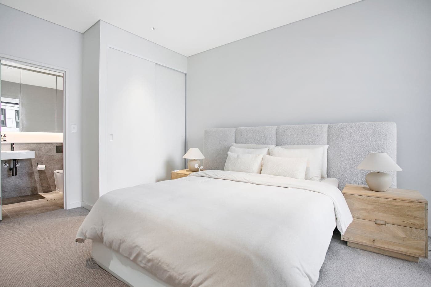 408/4 Fordham Way, Oran Park - Thumbnail 4