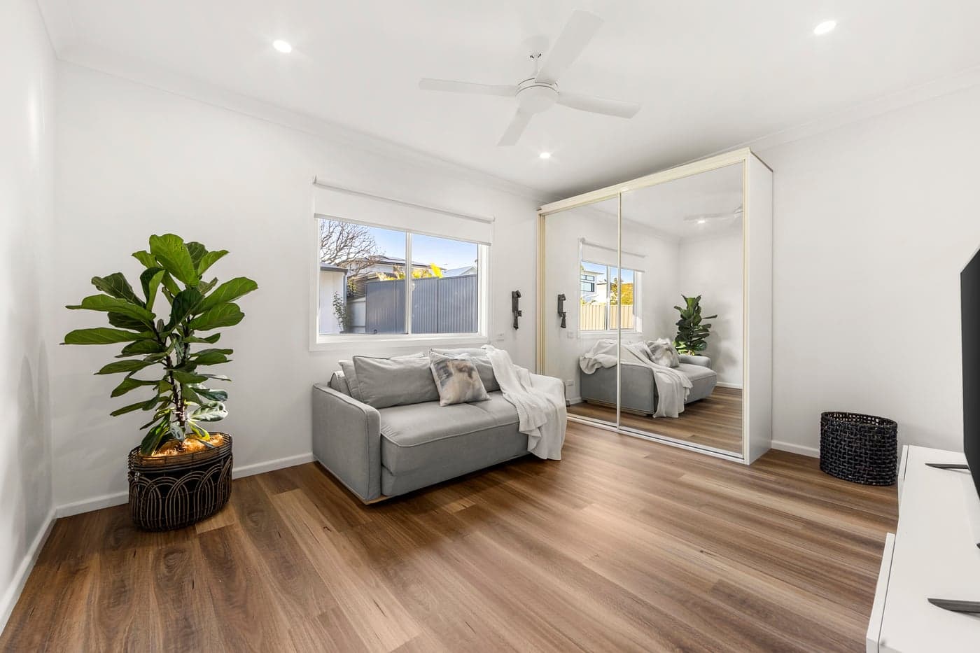 56 Raleigh Avenue, Caringbah - Thumbnail 3