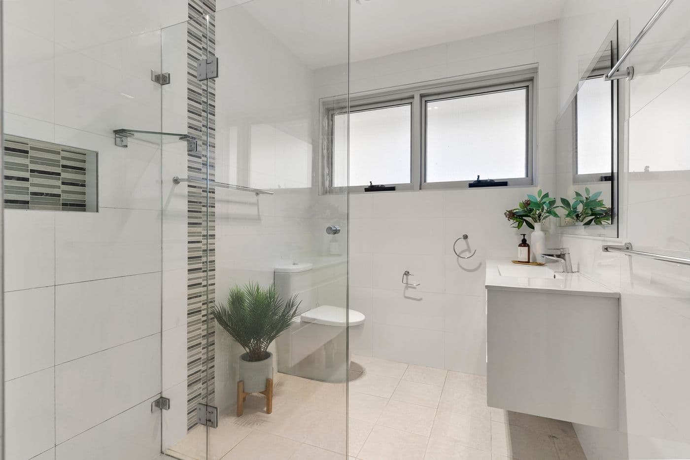 18 Wanganui Road, Kirrawee - Thumbnail 8
