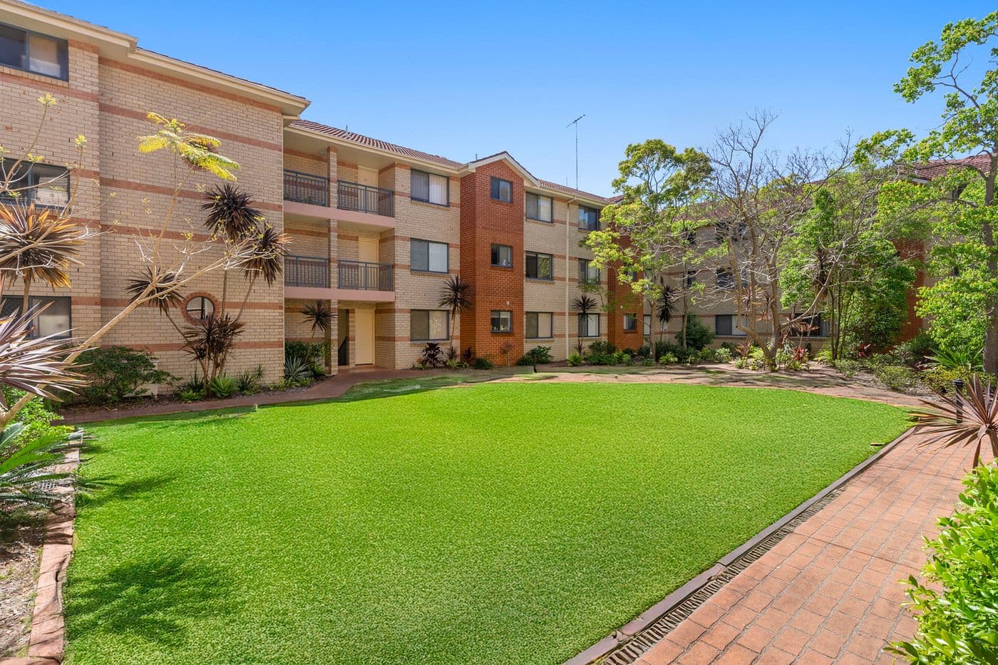 11/42-48 Merton Street, Sutherland - Thumbnail 2