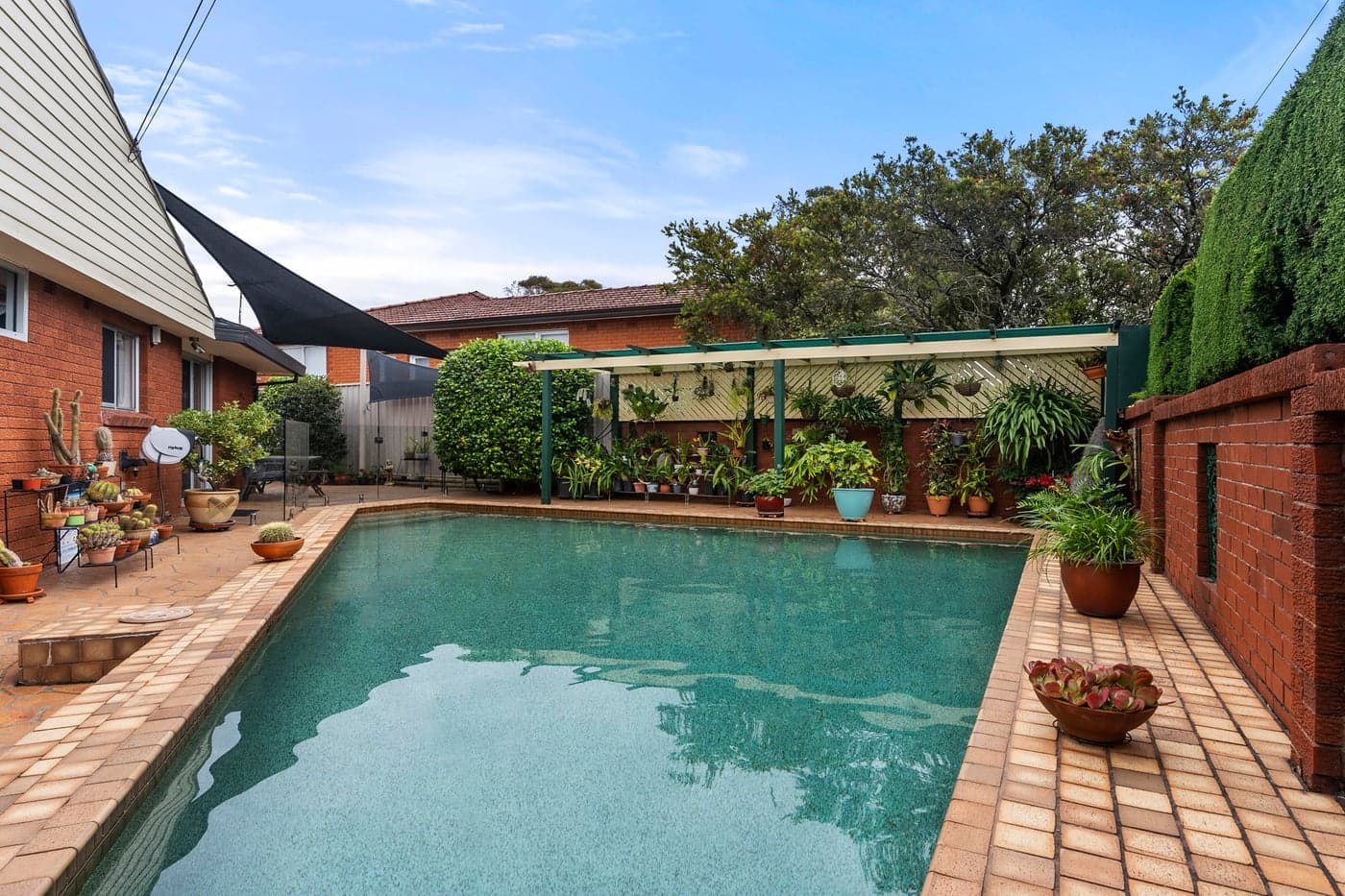 1 Cox Place, Gymea - Thumbnail 2