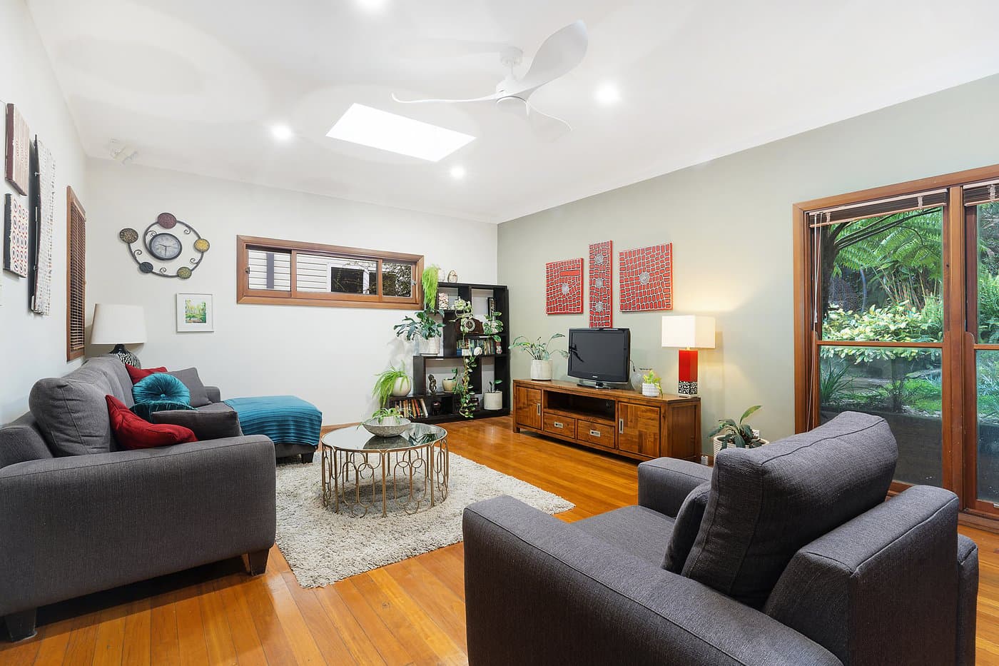 105 Como Road, Oyster Bay - Thumbnail 3