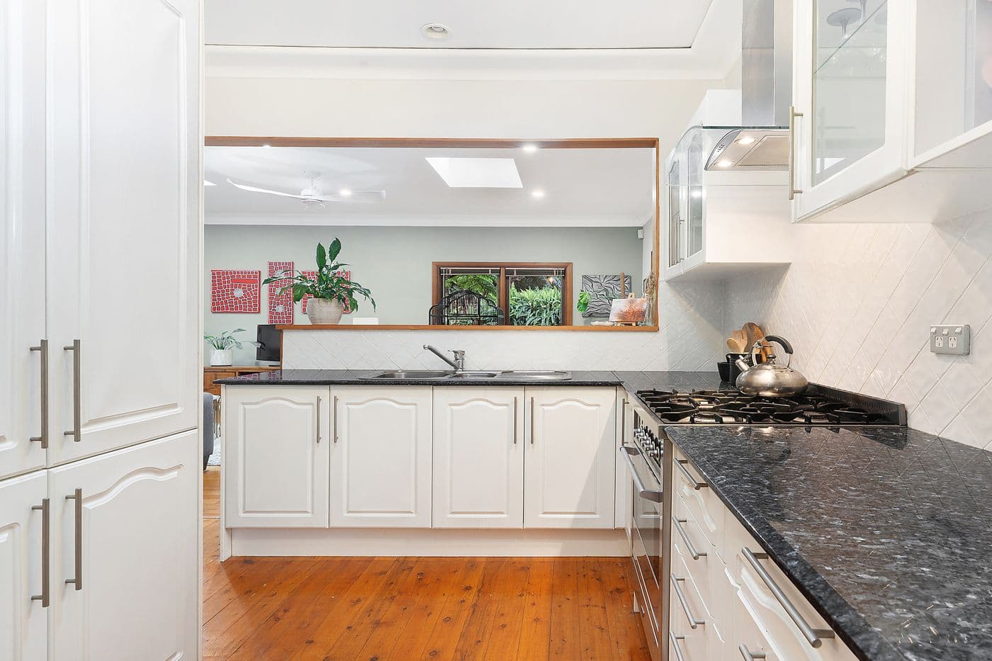 105 Como Road, Oyster Bay - Thumbnail 5