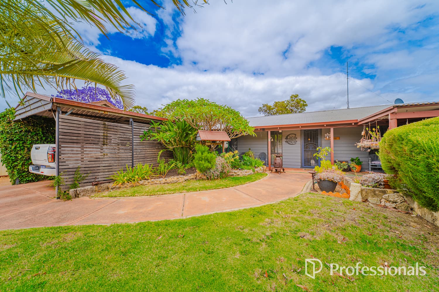135 South Western Highway, Waroona WA 6215, Waroona - Image 1