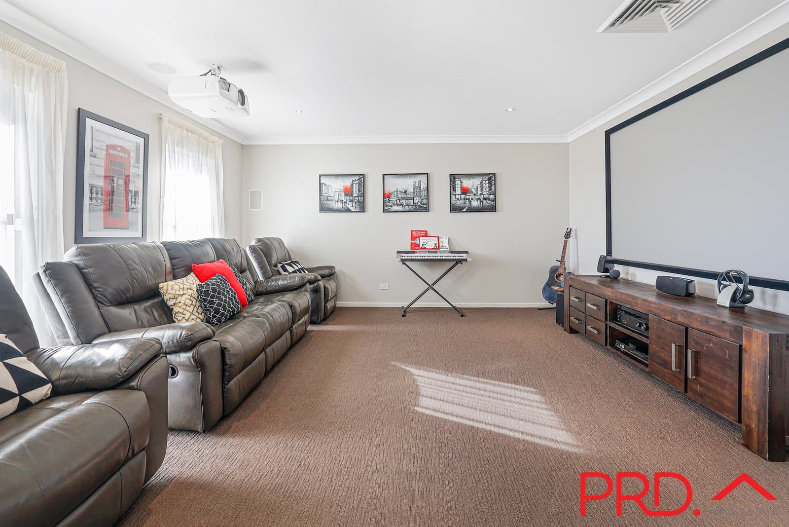 20 Barraberry Retreat, Canning Vale WA 6155, Canning Vale - Thumbnail 2