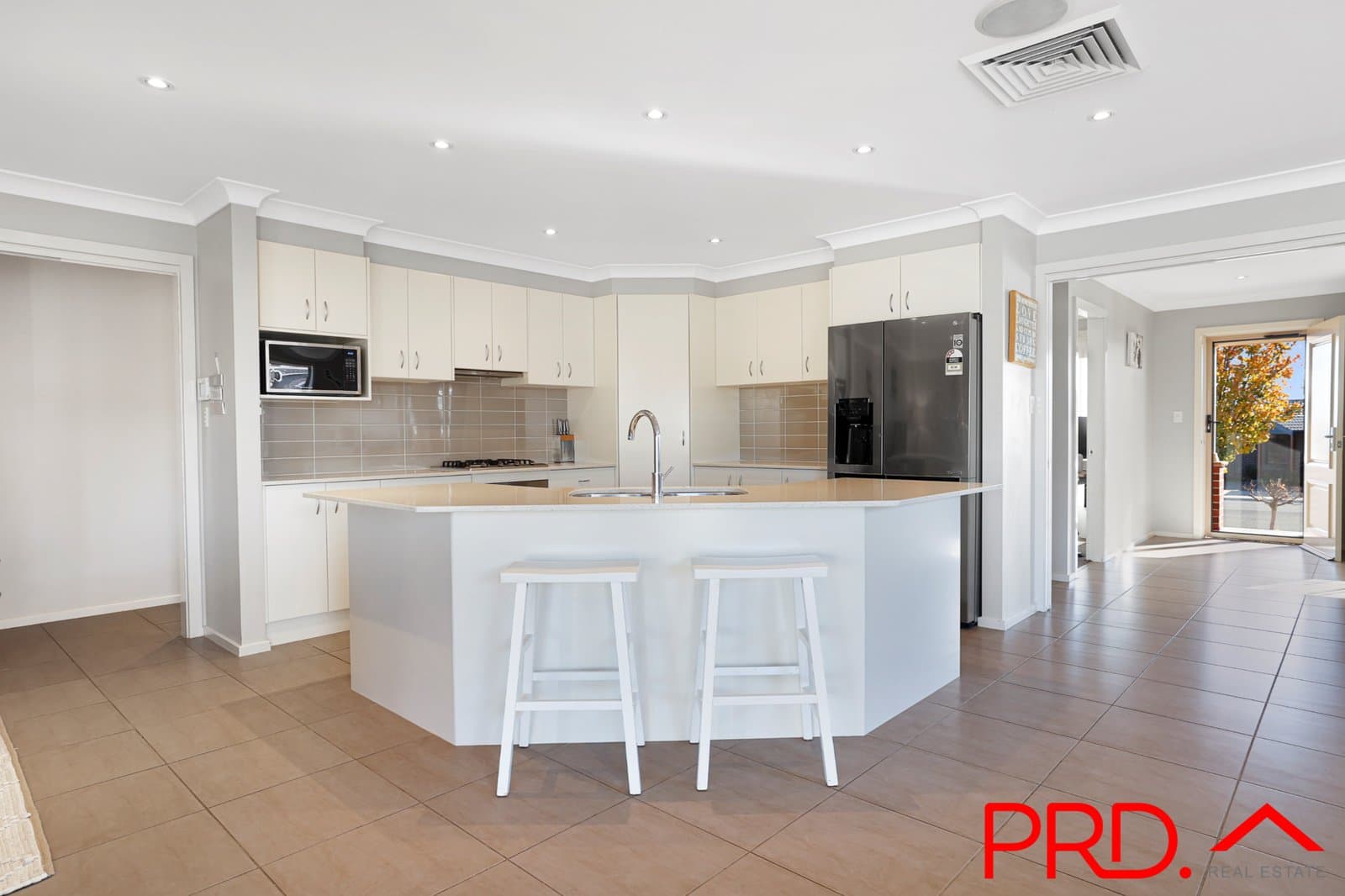 20 Barraberry Retreat, Canning Vale WA 6155, Canning Vale - Thumbnail 6