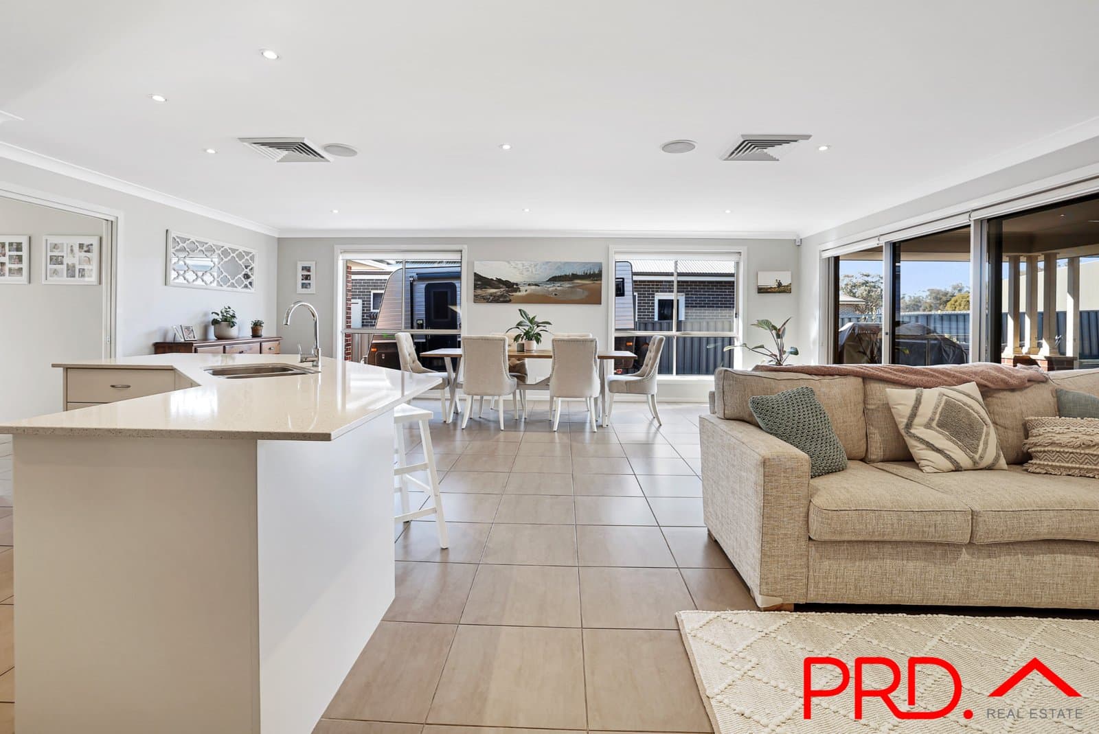 20 Barraberry Retreat, Canning Vale WA 6155, Canning Vale - Thumbnail 7