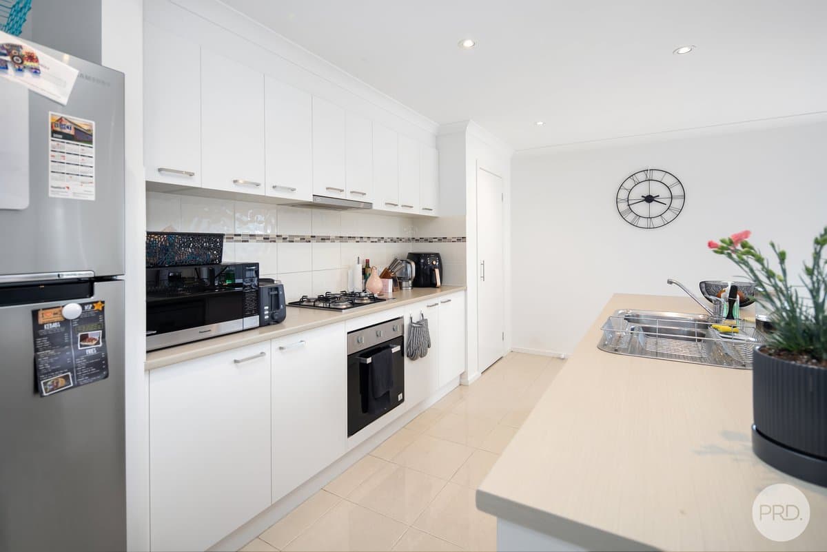 28/58 Hastings Street, Scarborough WA 6019, Scarborough - Thumbnail 3