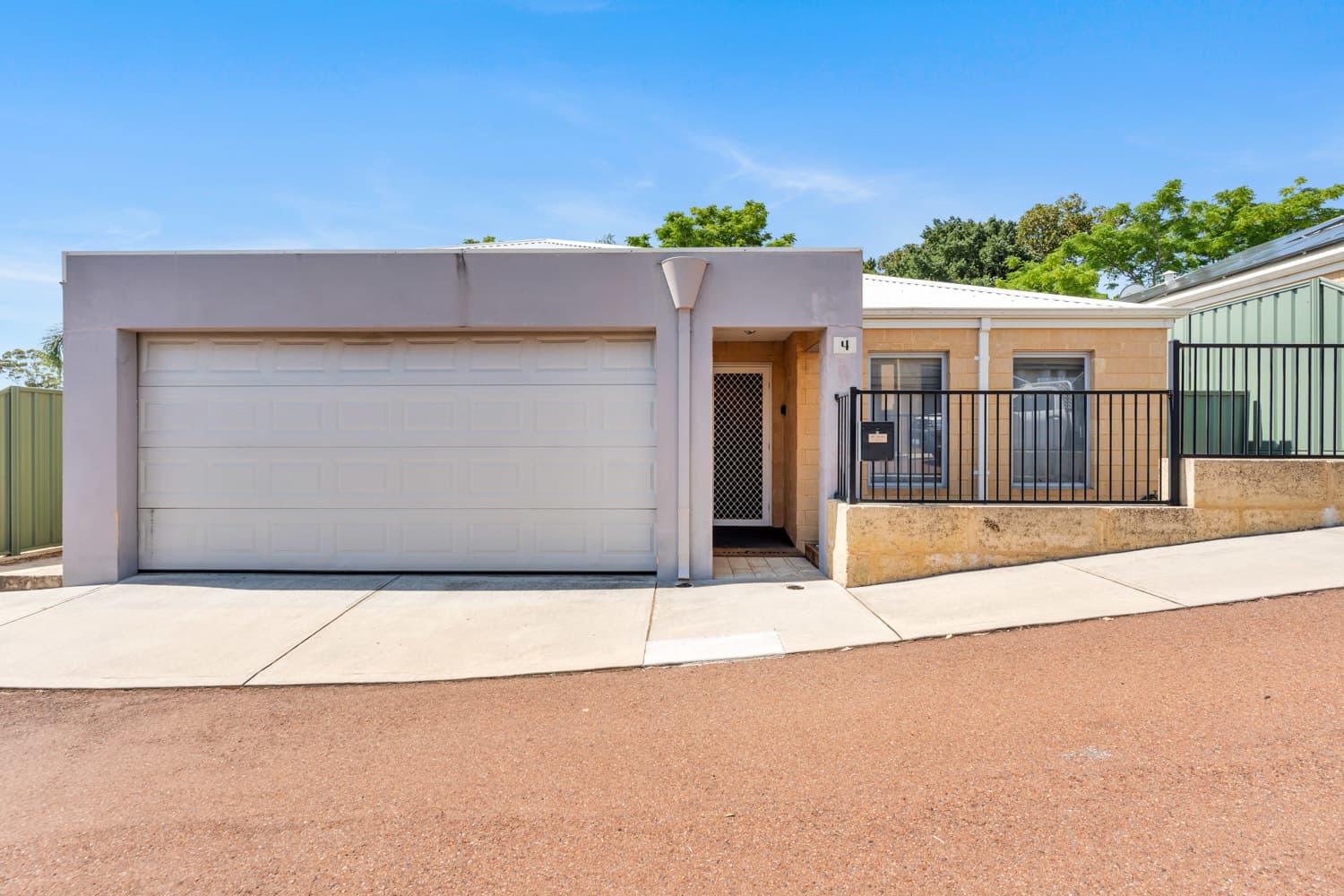 4/19 Serls Street, Armadale WA 6112, Armadale - Image 1