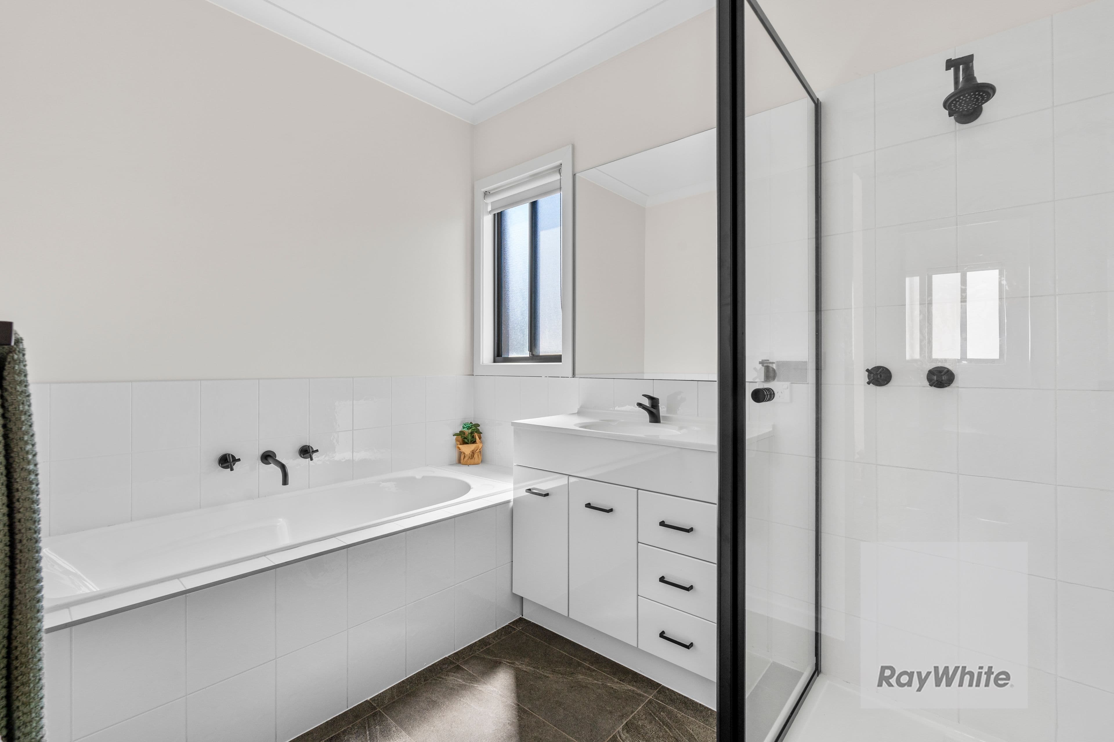 274 The Lakes Boulevard, South Morang VIC 3752, South Morang - Thumbnail 8