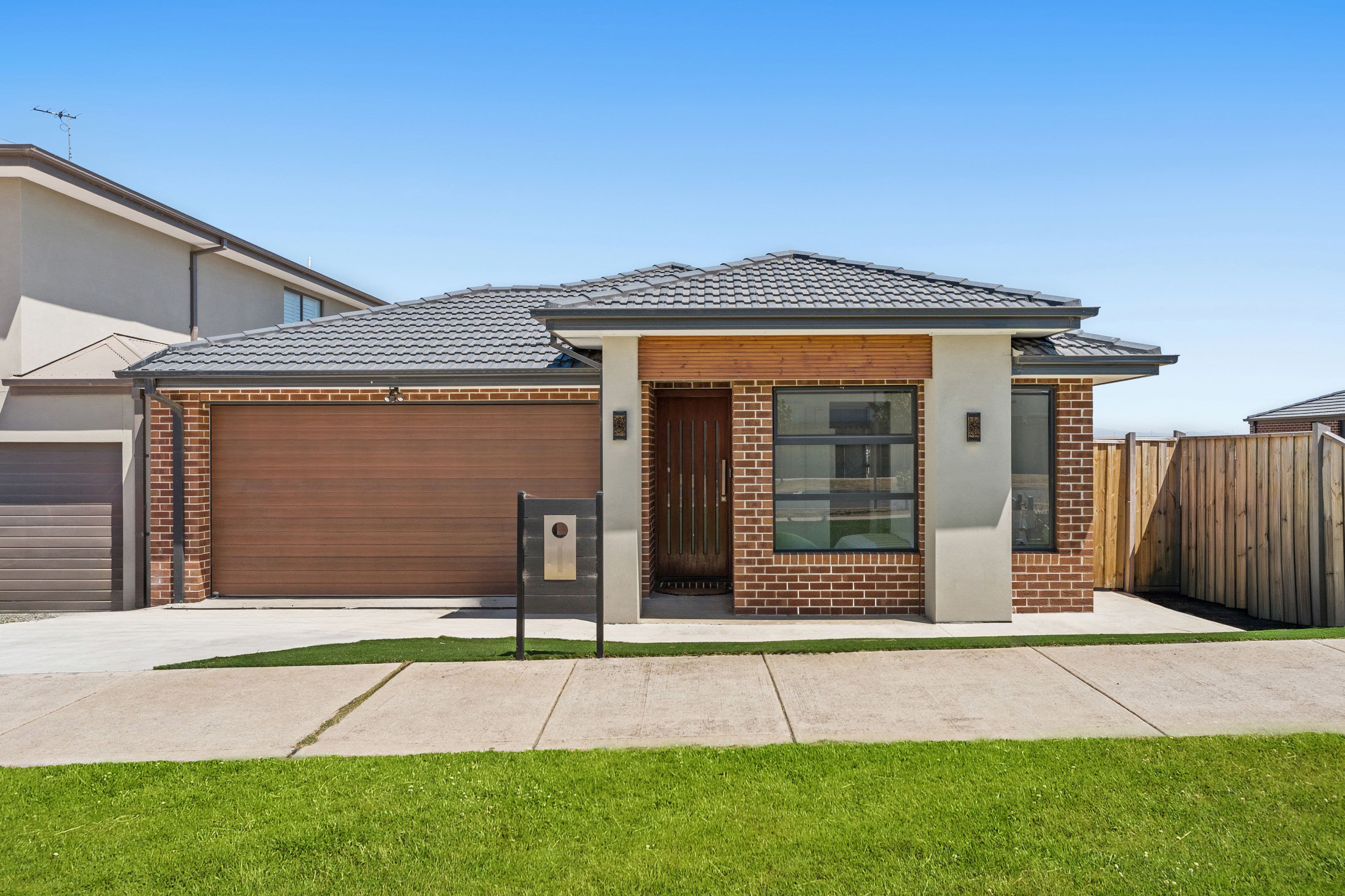 39 Willaroy Boulevard, Donnybrook VIC 3064, Donnybrook - Image 1