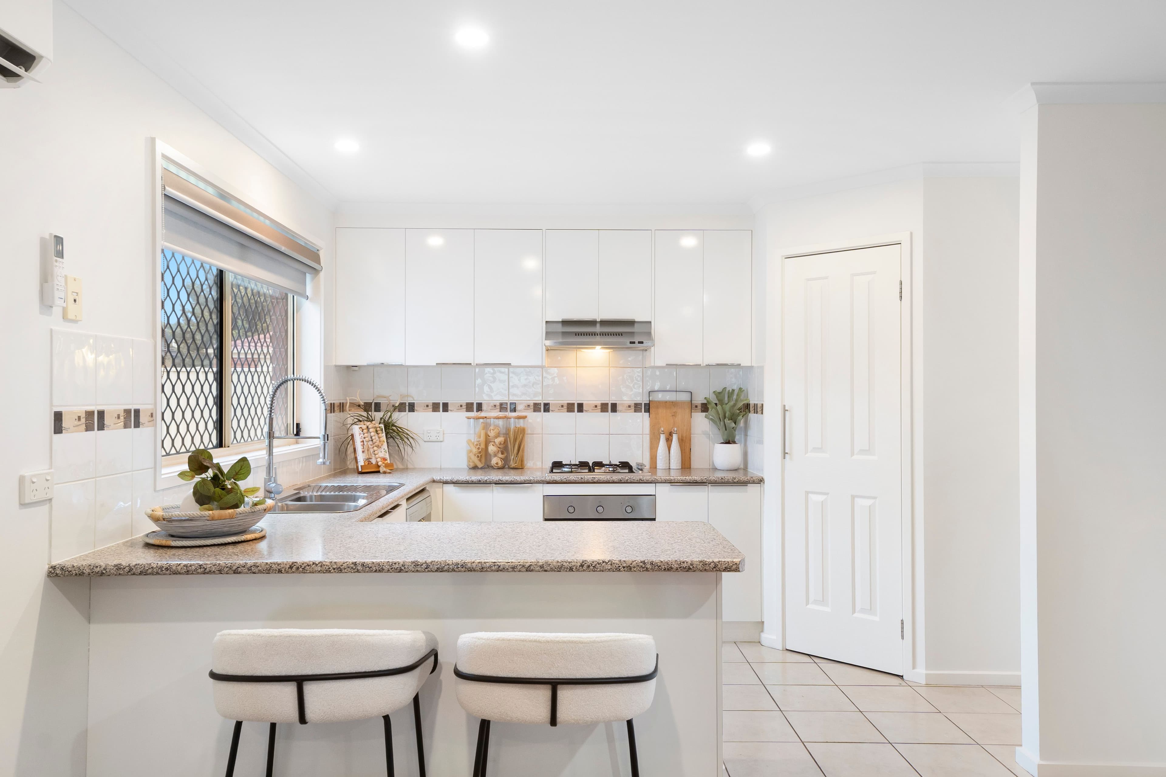 15 Kulkami Way, Cranbourne West - Thumbnail 8
