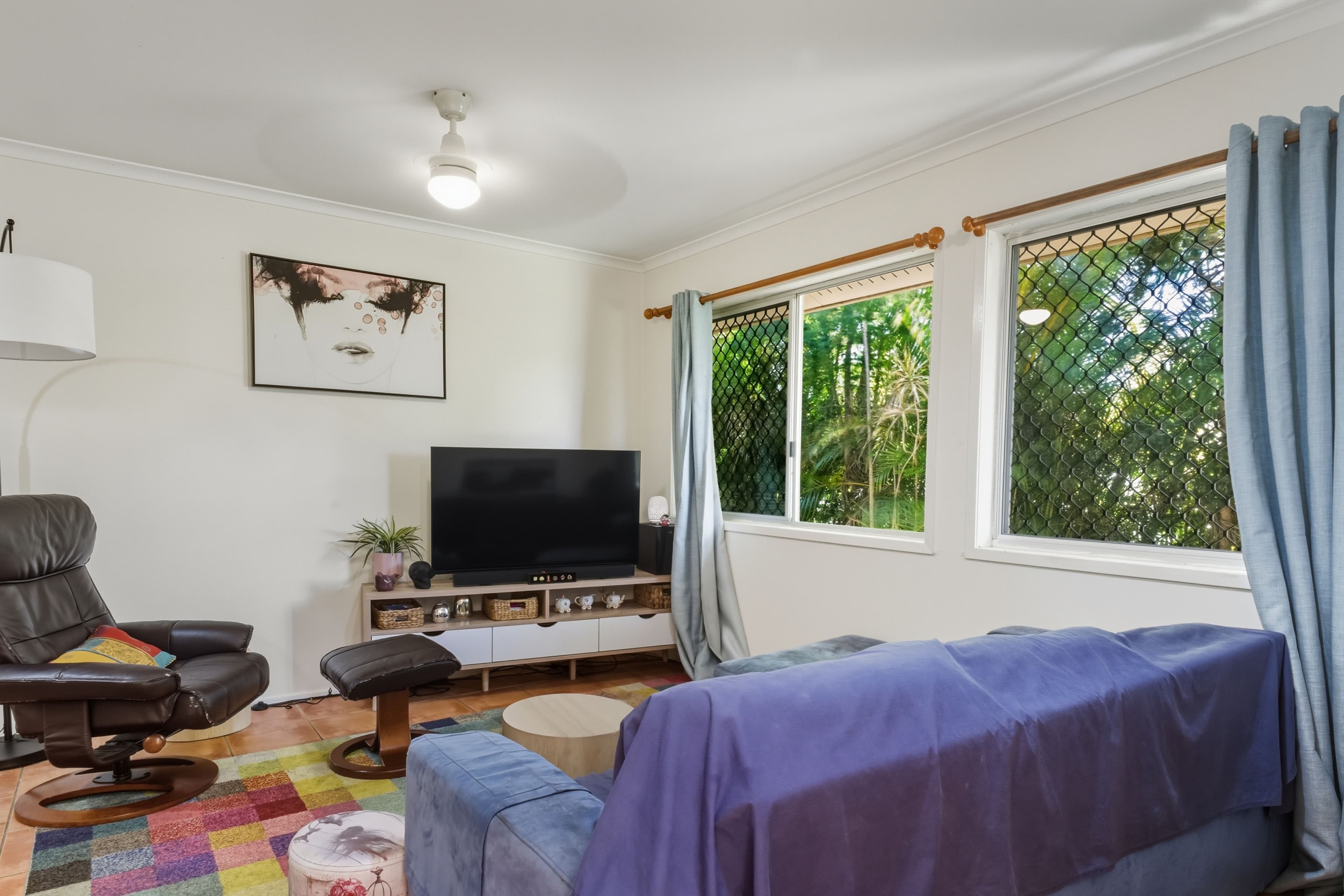 8 Mccrohon Street, Avenell Heights QLD 4670, Avenell Heights - Thumbnail 2