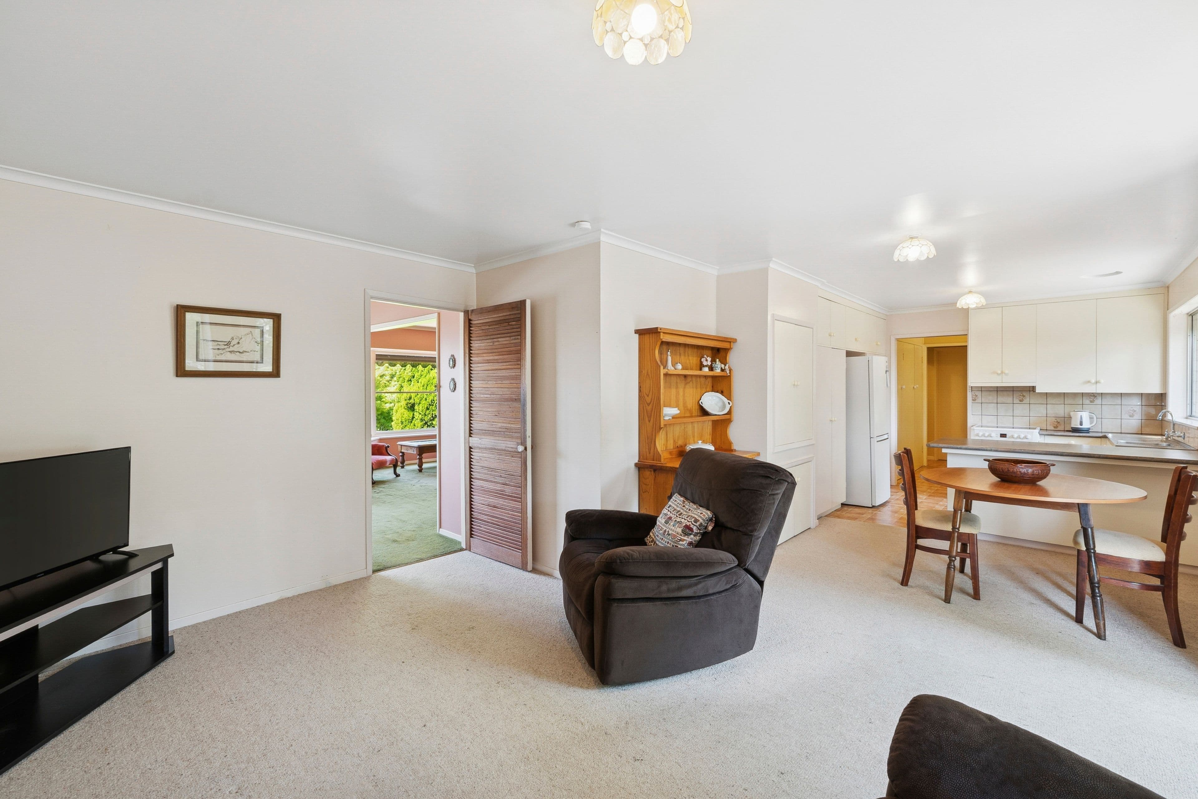 23 Dimora Avenue, Camperdown VIC 3260, Camperdown - Thumbnail 5