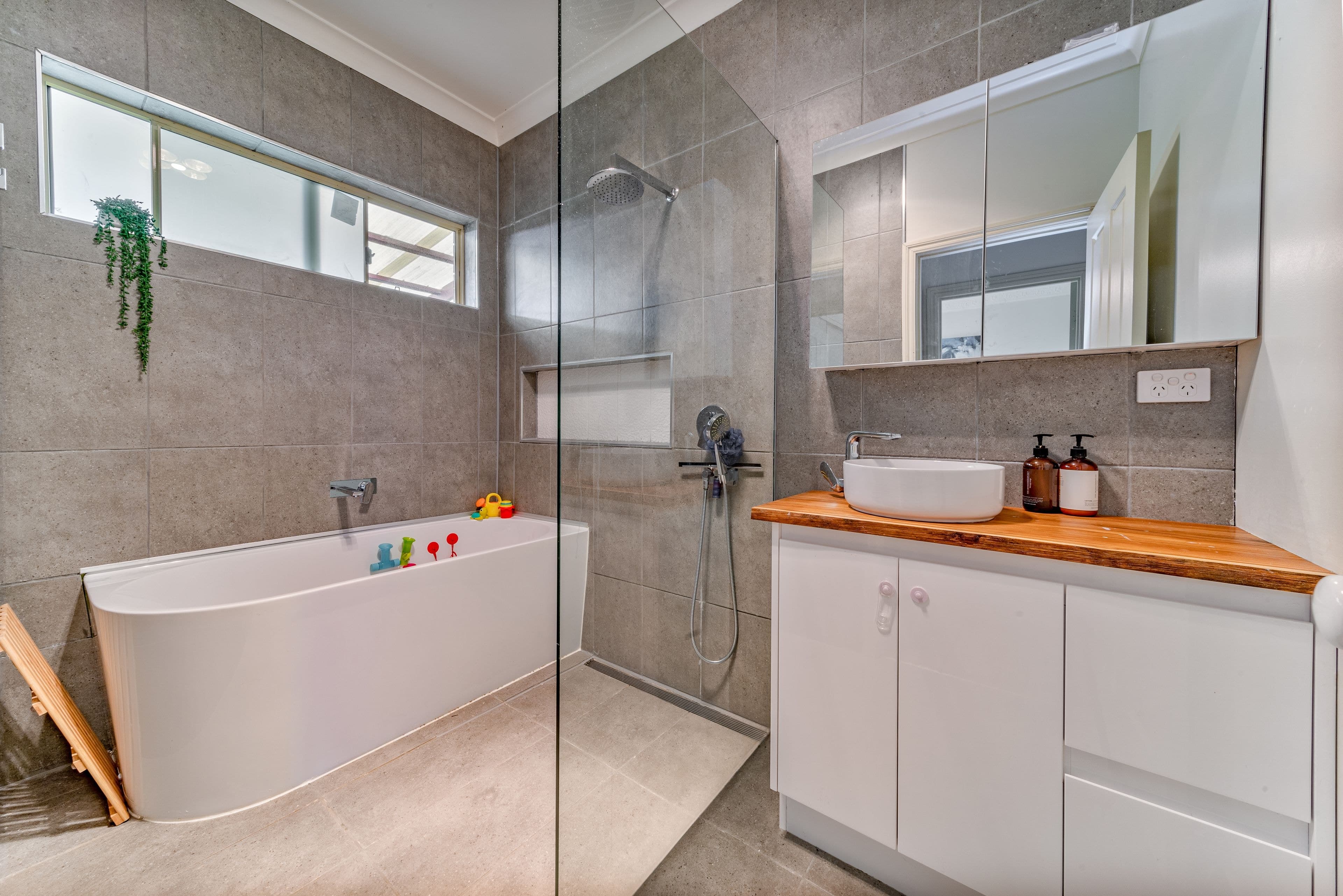 9 Kate Close, Kennington VIC 3550, Kennington - Thumbnail 3