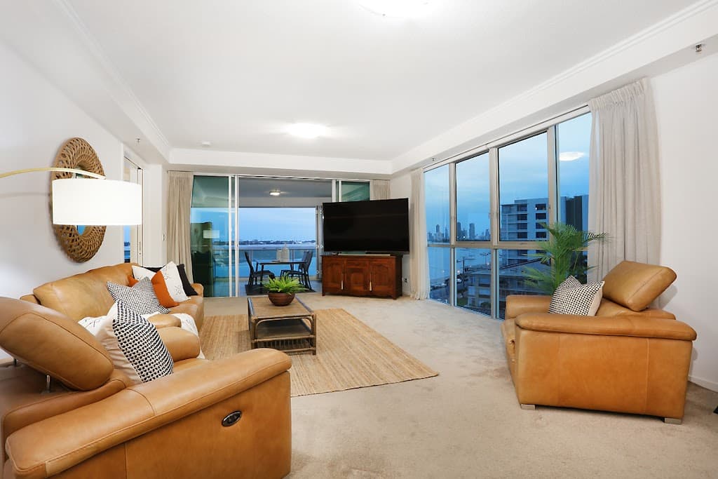 507/300 Marine Parade, Labrador, QLD, 4215, Labrador - Thumbnail 2