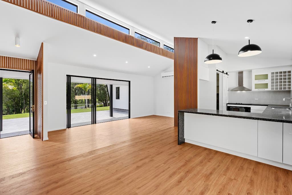 8 Crane Crescent, Nerang, QLD, 4211, Nerang - Thumbnail 2
