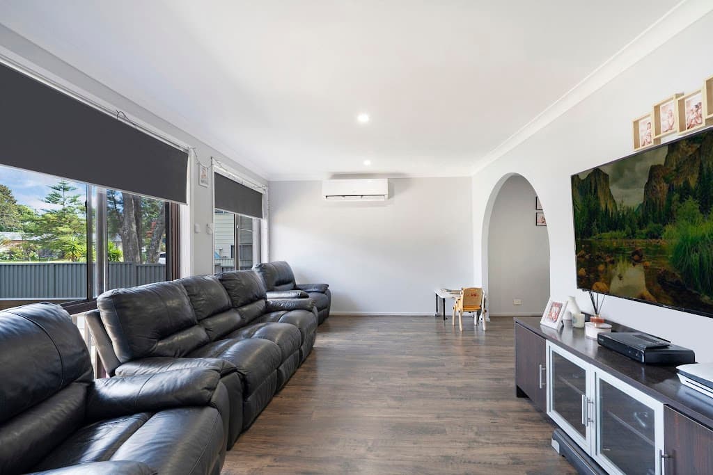 11 Penguin Road, Blue Haven, NSW, 2262, Blue Haven - Thumbnail 2