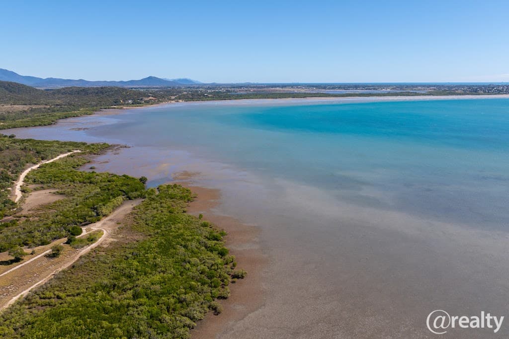 16 Marine Parade, Bowen, QLD, 4805, Bowen - Thumbnail 5