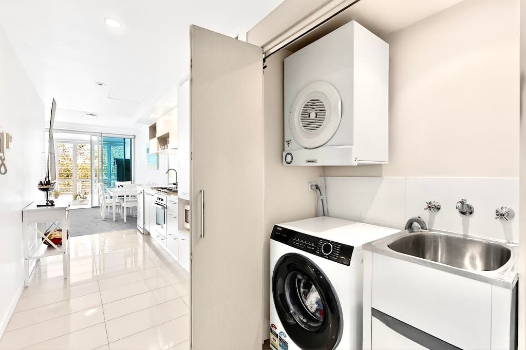 202/430 Marine Parade, Biggera Waters, QLD, 4216, Biggera Waters - Thumbnail 6
