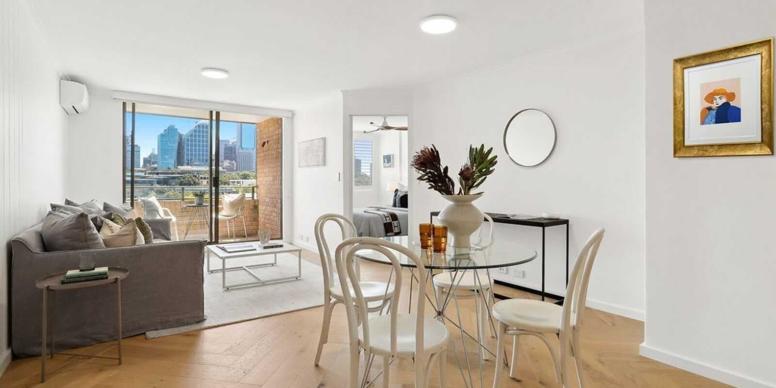 910/73 Victoria Street Potts Point, Point - Thumbnail 2