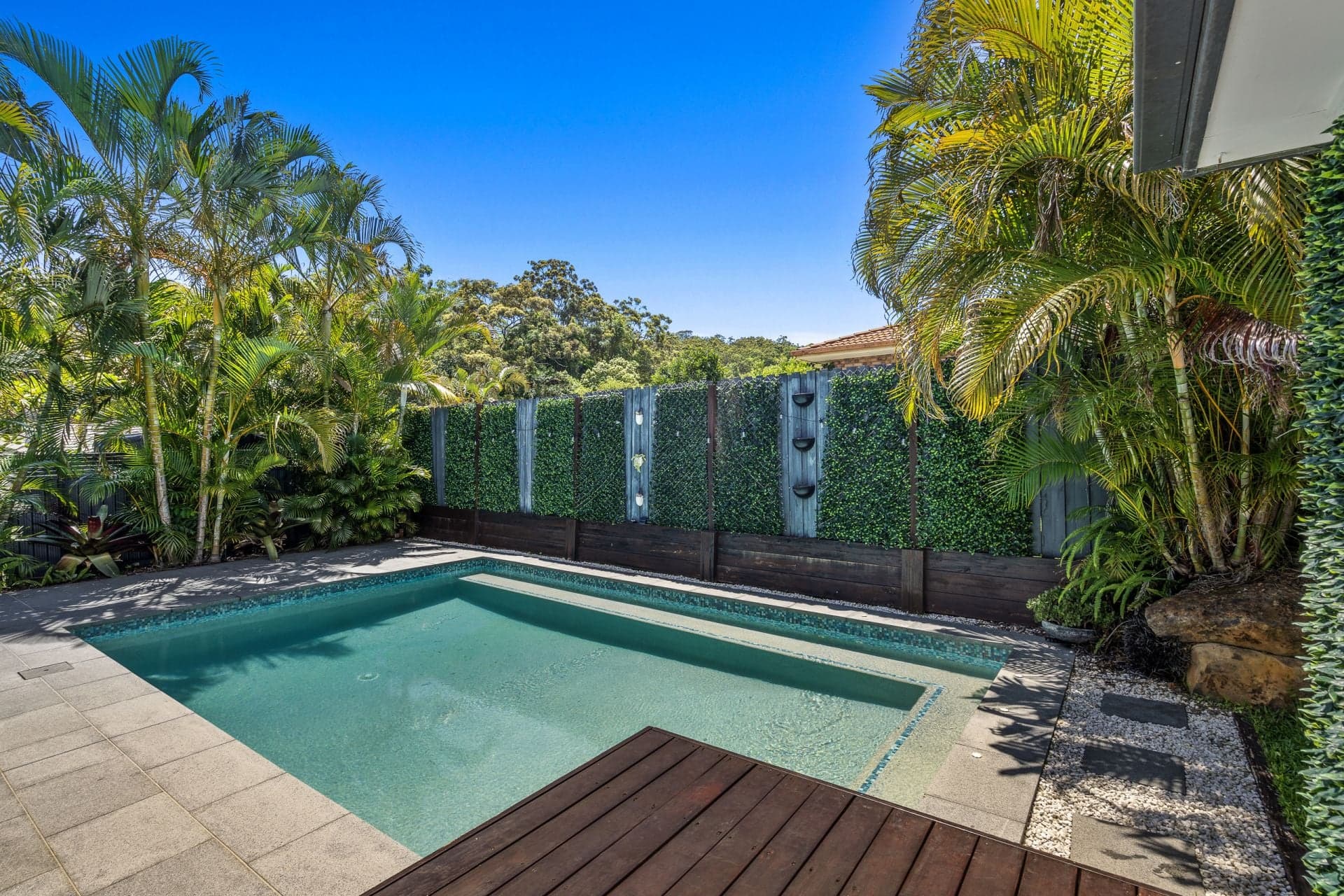 6 Leopard Avenue, Elanora, Elanora - Thumbnail 3